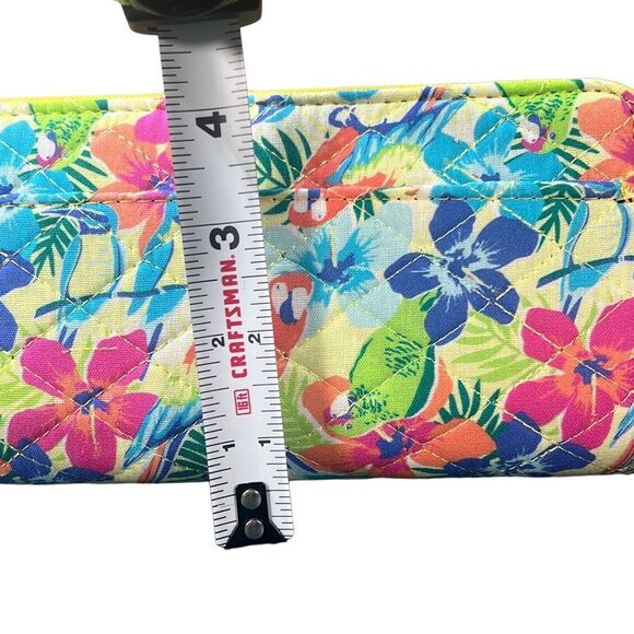 Tiffany Rose Women’s Multicolor tropical floral Quilted Cotton Wristlet OS - Picture 3 of 13